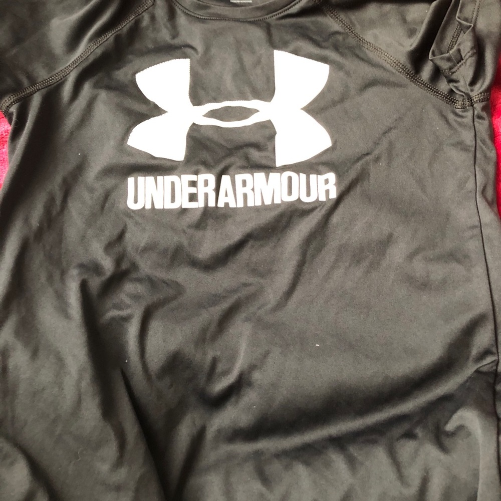 black under armour tee